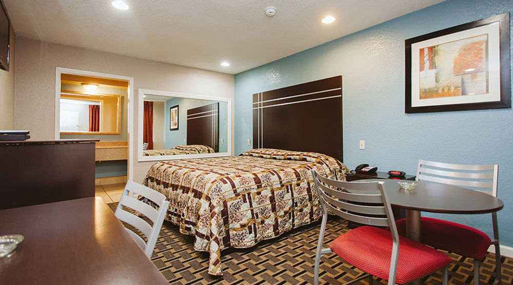Regency Inn - แชนเนลวิว ภายนอก รูปภาพ